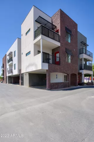 Photo #2: 6551798 Listing