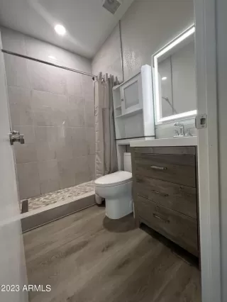 Photo #2: 6551890 Listing