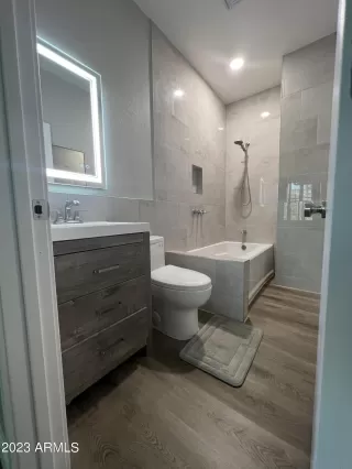 Photo #3: 6551890 Listing