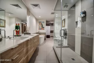 Photo #5: 6551904 Listing