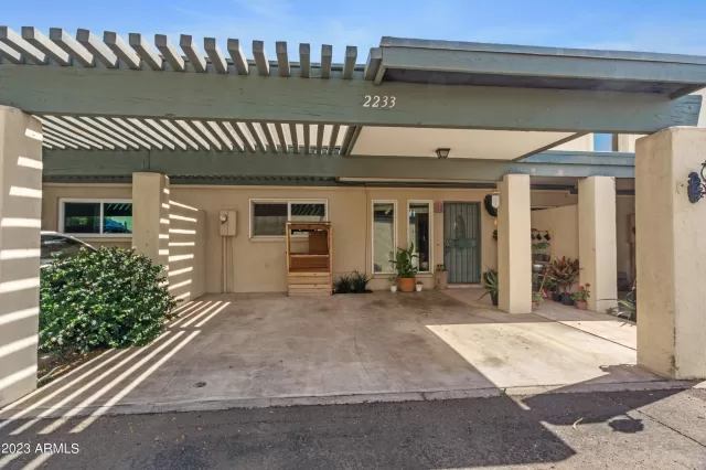 MLS: 6551941 Condo For Sale