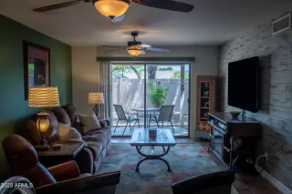 Photo #3: 6551946 Listing