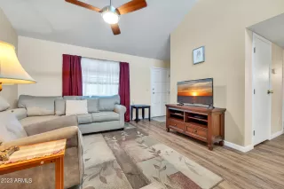 Photo #2: 6551958 Listing