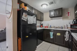 Photo #5: 6551992 Listing