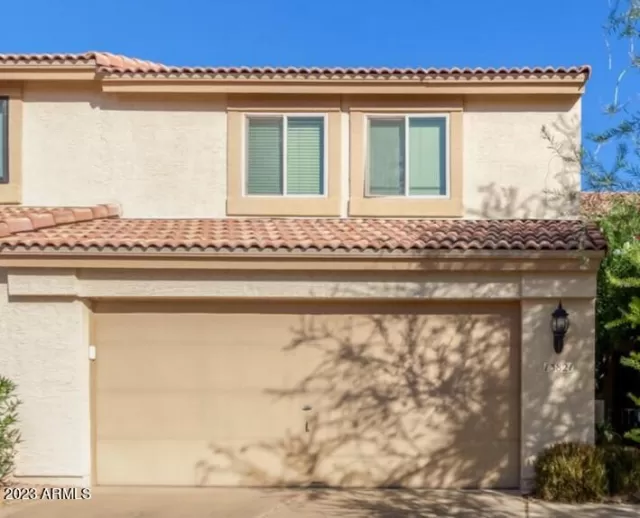 MLS: 6552104 Condo For Sale