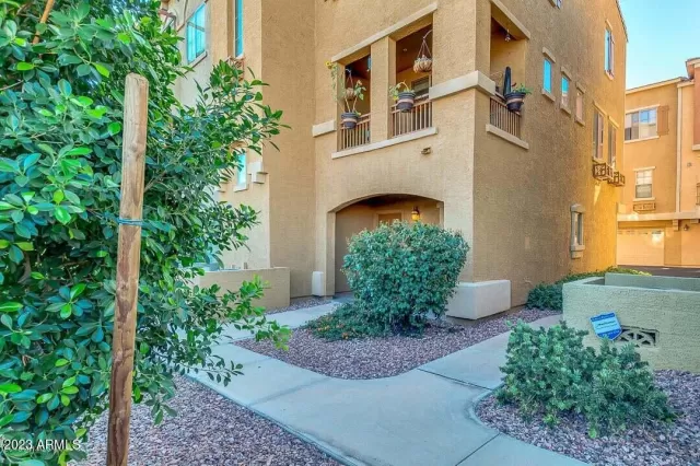 MLS: 6552107 Condo For Sale