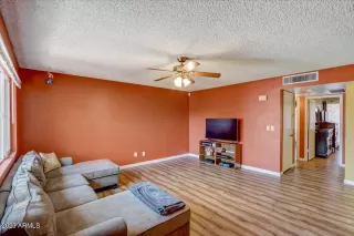 Photo #2: 6552364 Listing