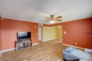 Photo #3: 6552364 Listing