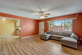 Photo #4: 6552364 Listing