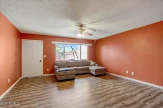 Photo #5: 6552364 Listing