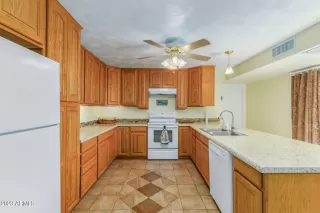 Photo #2: 6552372 Listing 