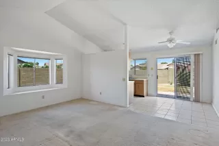 Photo #5: 6552572 Listing