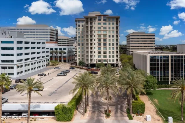 MLS: 6552614 Condo For Sale