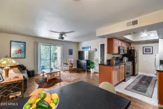 Photo #2: 6552651 Listing