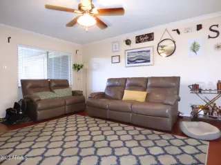 Photo #4: 6552667 Listing