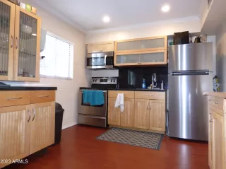 Photo #5: 6552667 Listing