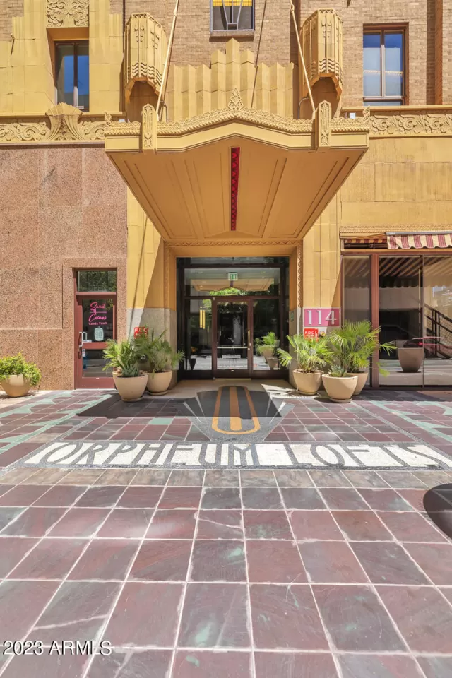 MLS: 6552808 Condo For Sale