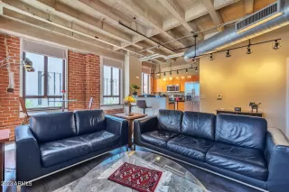 Photo #5: 6552808 Listing