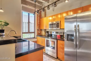 Photo #6: 6552808 Listing