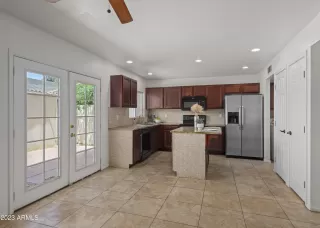 Photo #5: 6552821 Listing