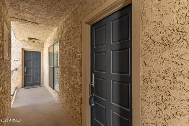 MLS: 6553036 Condo For Sale