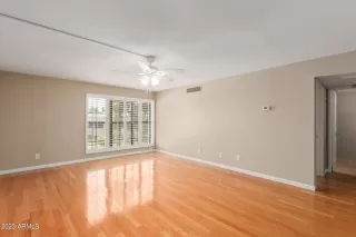 Photo #2: 6553036 Listing