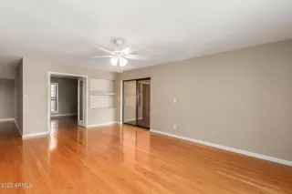 Photo #4: 6553036 Listing
