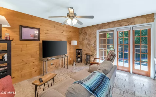 MLS: 6553042 Condo For Sale