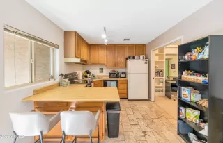 Photo #6: 6553042 Listing