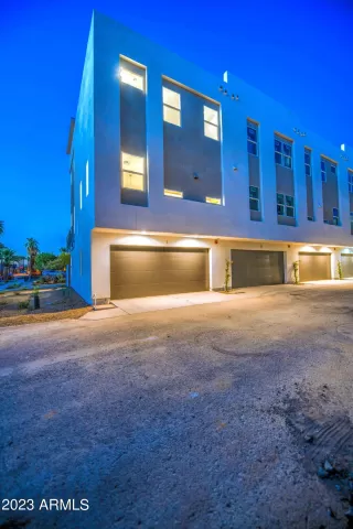 Photo #3: 6553061 Listing
