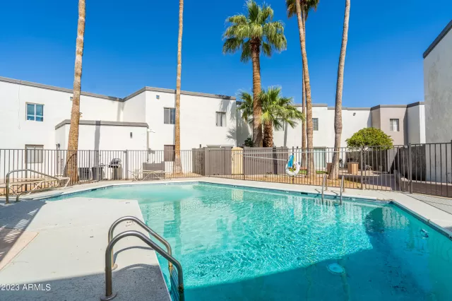 MLS: 6553123 Condo For Sale