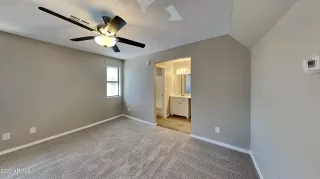 Photo #5: 6553396 Listing