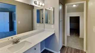 Photo #6: 6553396 Listing