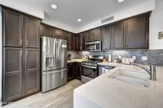 Photo #1: 6553445 Listing