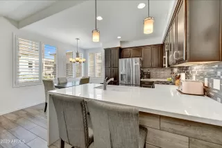 Photo #3: 6553445 Listing