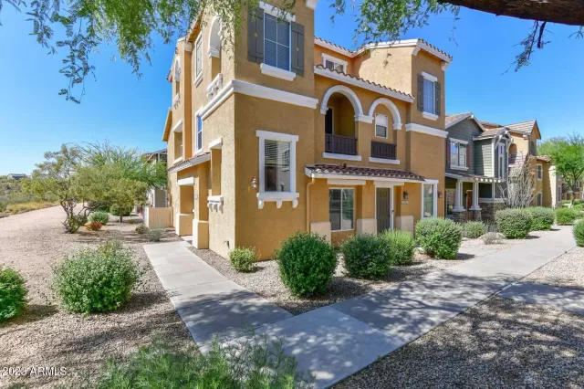 MLS: 6553463 Condo For Sale