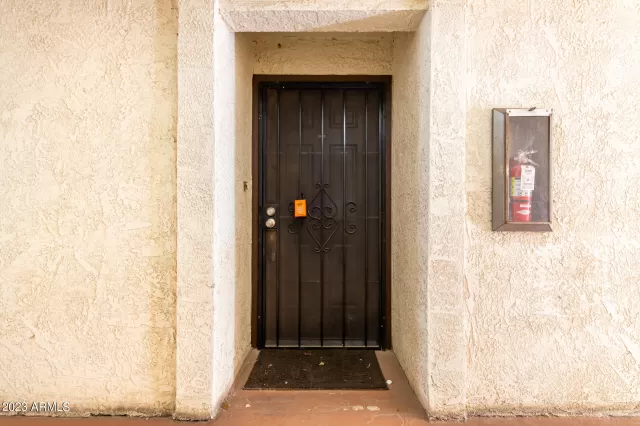 MLS: 6553516 Condo For Sale