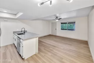 Photo #3: 6553553 Listing