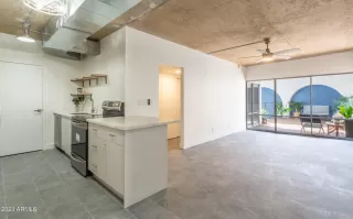 Photo #3: 6553704 Listing