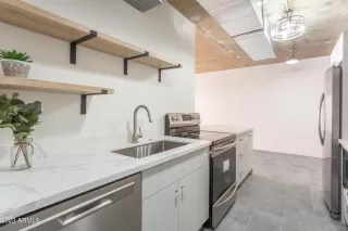 Photo #4: 6553704 Listing