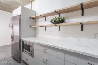 Photo #5: 6553704 Listing