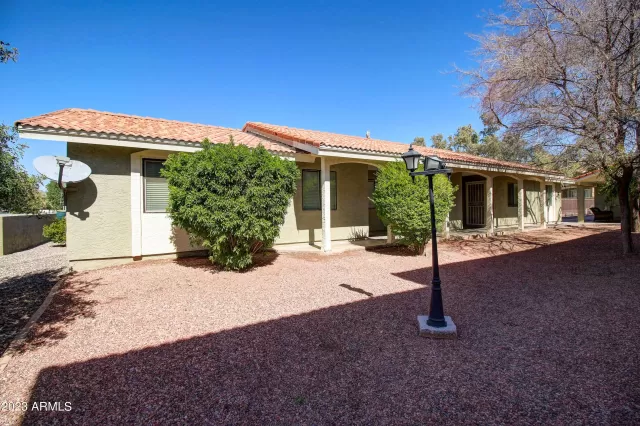 MLS: 6553822 Condo For Sale