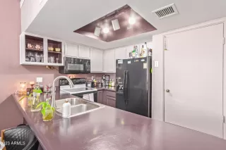 Photo #6: 6553958 Listing