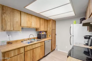 Photo #5: 6554342 Listing