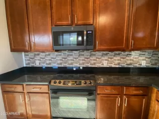 Photo #2: 6554469 Listing