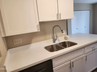 Photo #3: 6555016 Listing