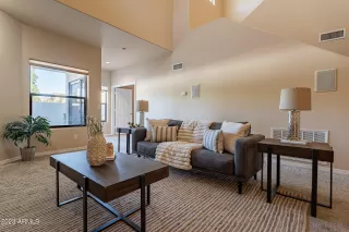 Photo #2: 6555228 Listing 