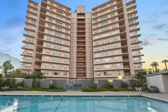 MLS: 6555401 Condo For Sale