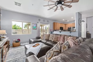 Photo #5: 6555485 Listing