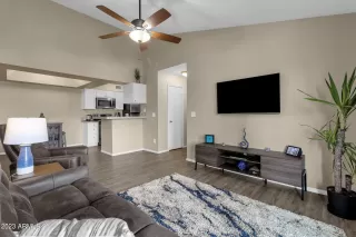 Photo #4: 6555488 Listing 